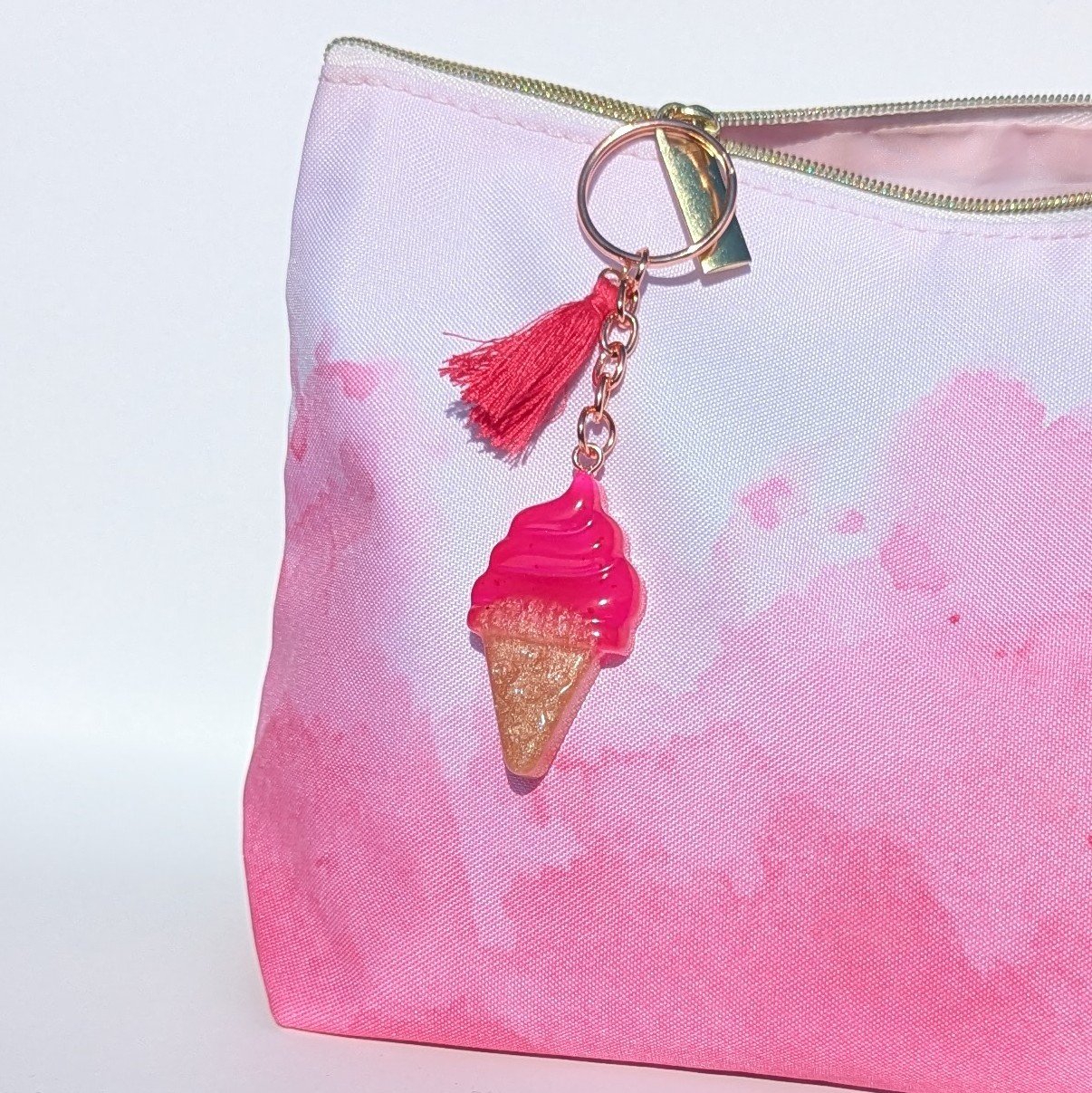 Schlüsselanhänger "Glow Babe" – Bild 2